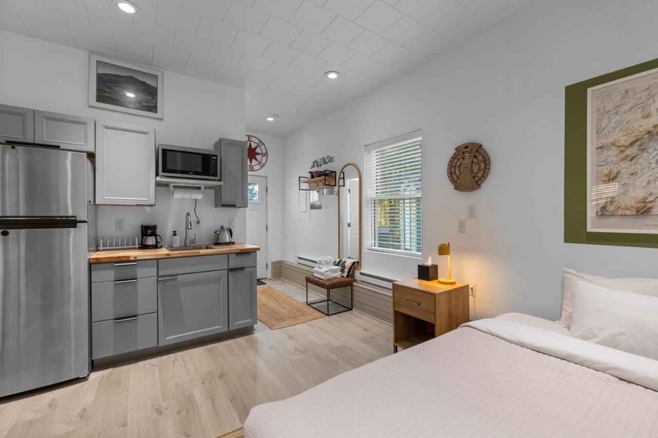 Modern Home &Cozy เลคแพลซิด ภายนอก รูปภาพ